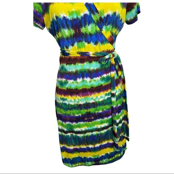 CALVIN KLEIN Colorful Print Wrap Dress. Size 10 - Picture 3 of 8